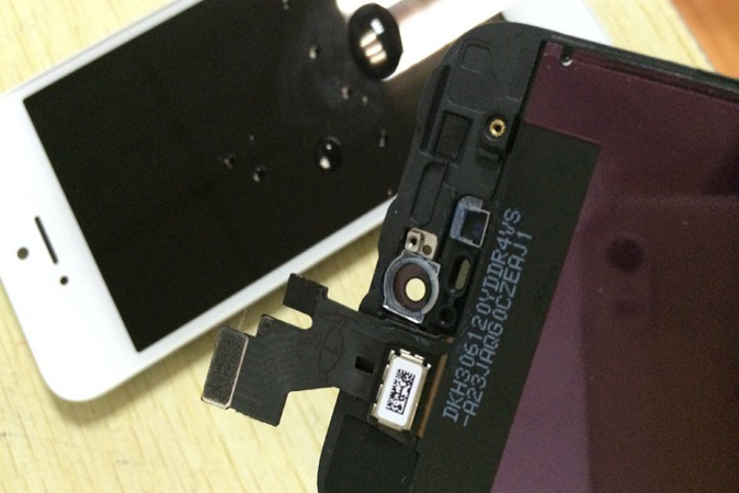 iPhone 5 screen assembly